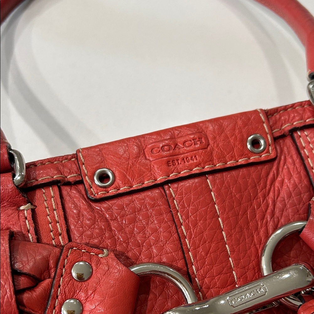 Coach Hampton braided pebbled leather shoulder bag, model F13084. - Picture 6 of 9